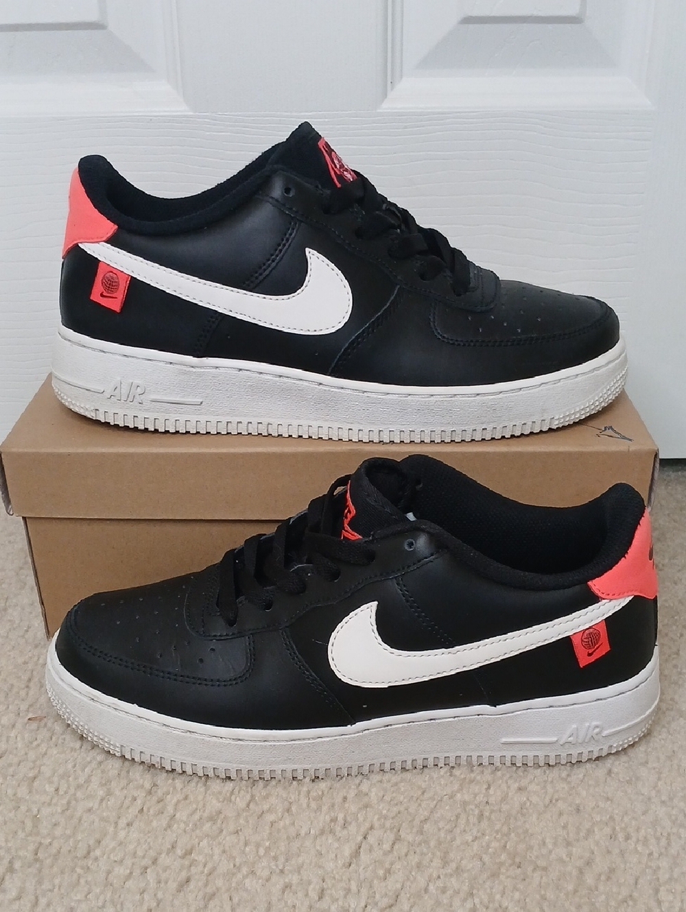 Nike Air Force 1 Low Worldwide 'Black Flash Crimson' Sneakers 7Y/8.5W